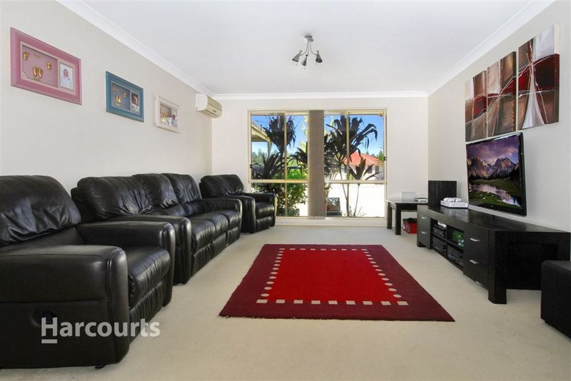 Photo - 35 Glengarry Way, Horsley NSW 2530 - Image 2