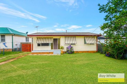 Photo - 35 Glenwari Street, Sadleir NSW 2168 - Image 2