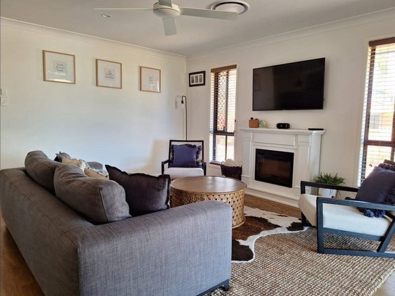 Photo - 35 Goombungee Road, Kingsthorpe QLD 4400 - Image 6