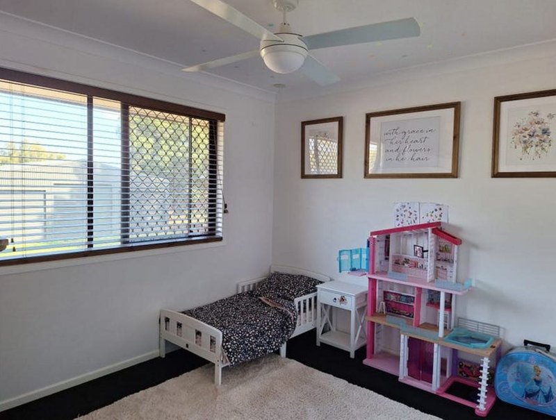 Photo - 35 Goombungee Road, Kingsthorpe QLD 4400 - Image 12