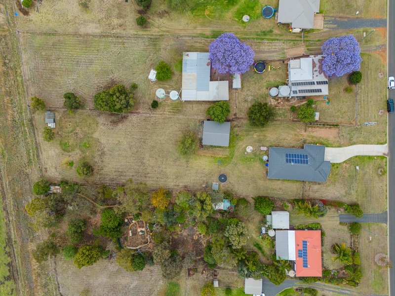 Photo - 35 Goombungee Road, Kingsthorpe QLD 4400 - Image 15