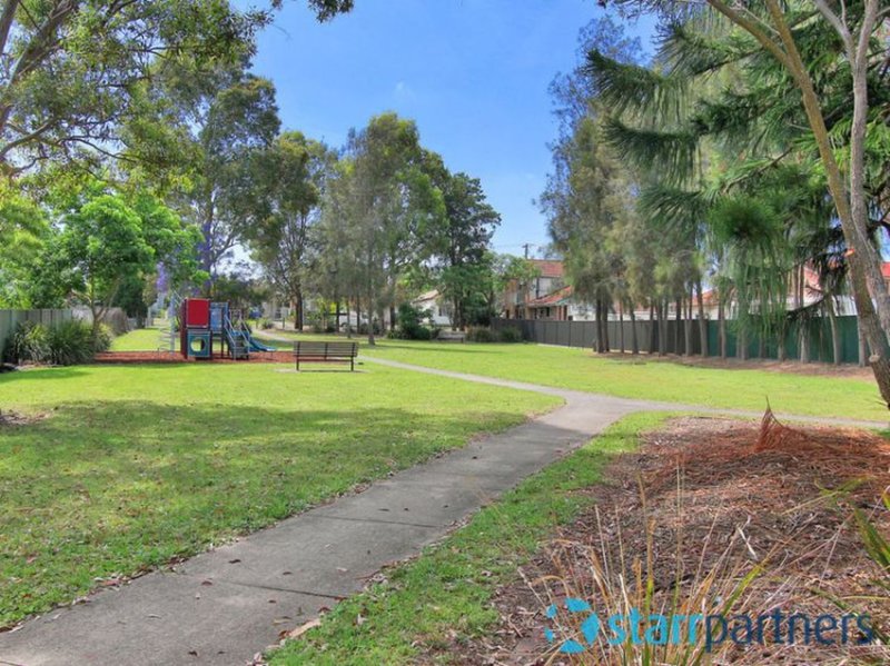 Photo - 35 Grace Crescent, Merrylands NSW 2160 - Image 8