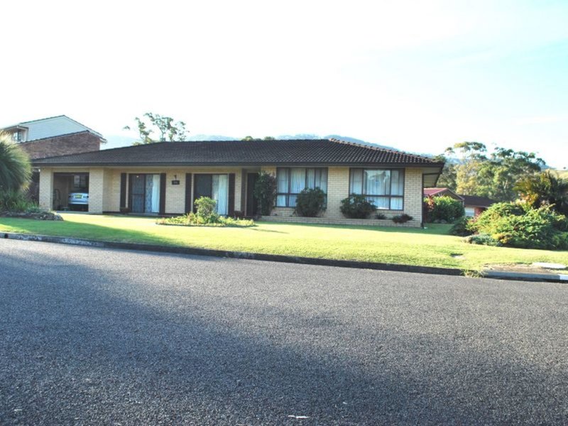 Photo - 35 Green Lea Crescent, Coffs Harbour NSW 2450 - Image 2