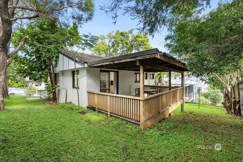 Photo - 35 Gregory Street, Taringa QLD 4068 - Image 2