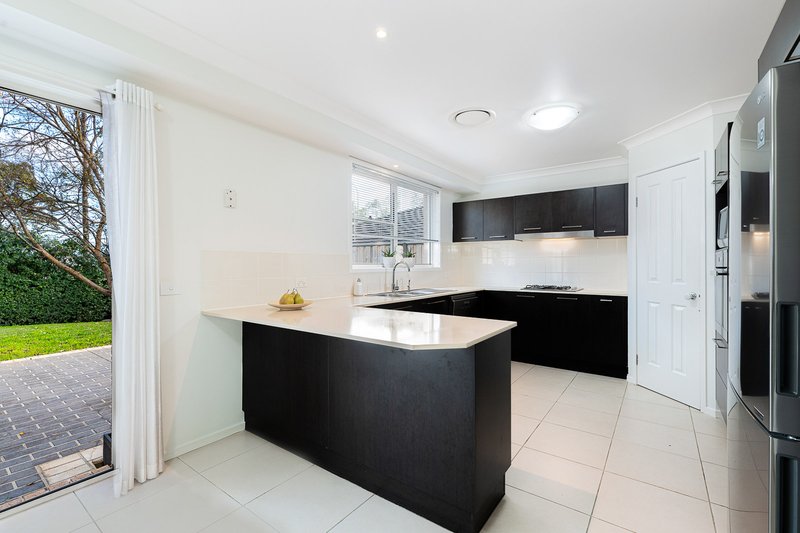 Photo - 35 Greyfriar Place, Kellyville NSW 2155 - Image 4