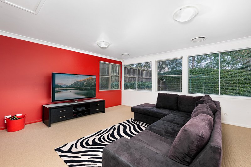 Photo - 35 Greyfriar Place, Kellyville NSW 2155 - Image 6