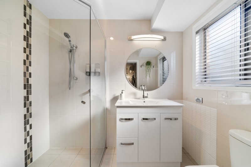 Photo - 35 Hanover Drive, Alexandra Hills QLD 4161 - Image 10