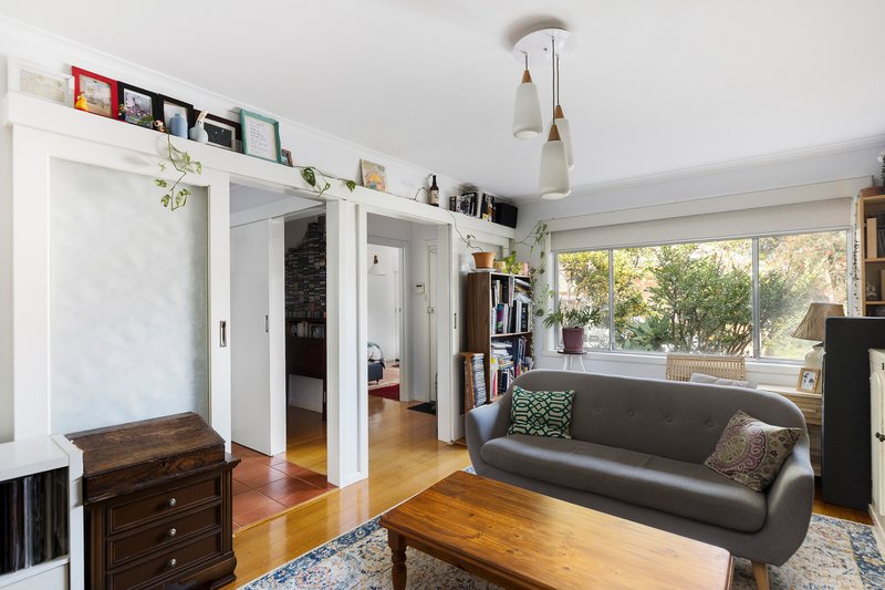 Photo - 3/5 Headley Street, Coburg North VIC 3058 - Image 2