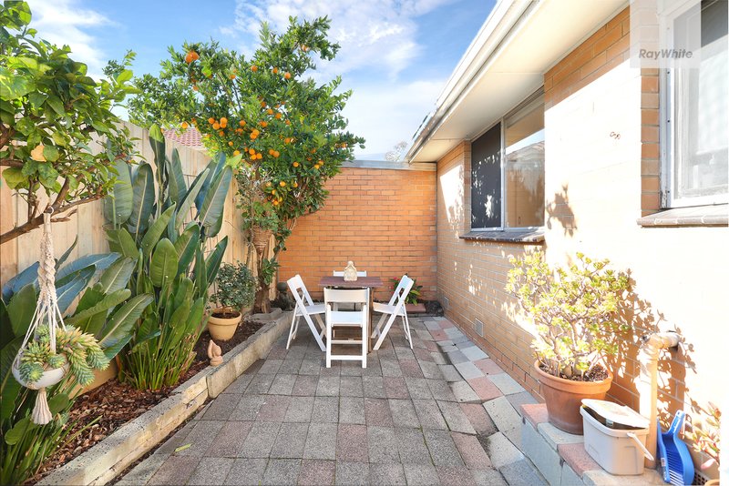 Photo - 3/5 Headley Street, Coburg North VIC 3058 - Image 10