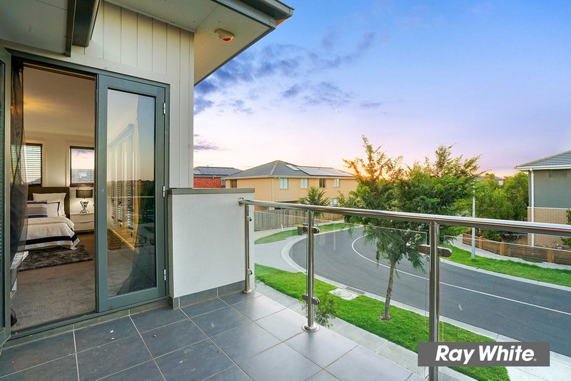 Photo - 35 Heatherbell Avenue, Point Cook VIC 3030 - Image 20