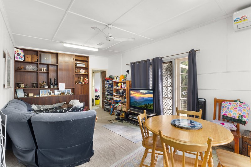 Photo - 35 Helles Street, Moorooka QLD 4105 - Image 3
