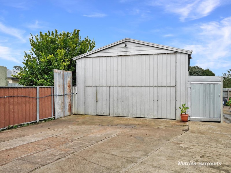 Photo - 35 Henty Street, Coleraine VIC 3315 - Image 8