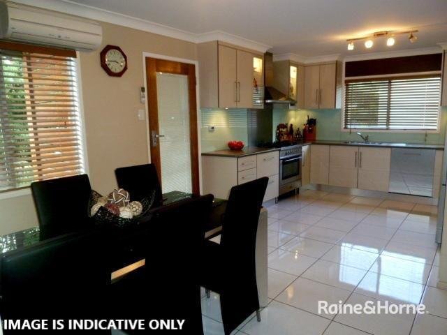 Photo - 35 Hibiscus Avenue, Kin Kora QLD 4680 - Image 4