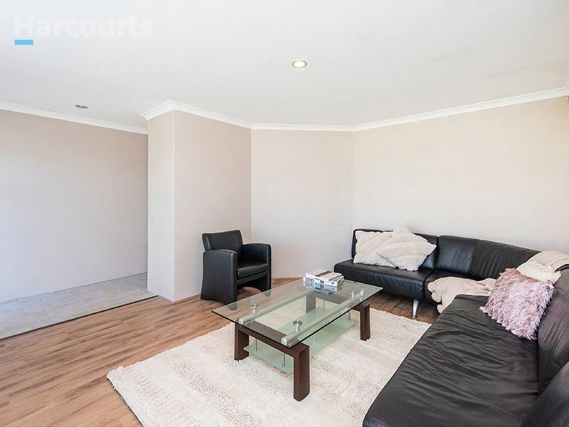 Photo - 35 Highlander Place, Currambine WA 6028 - Image 11