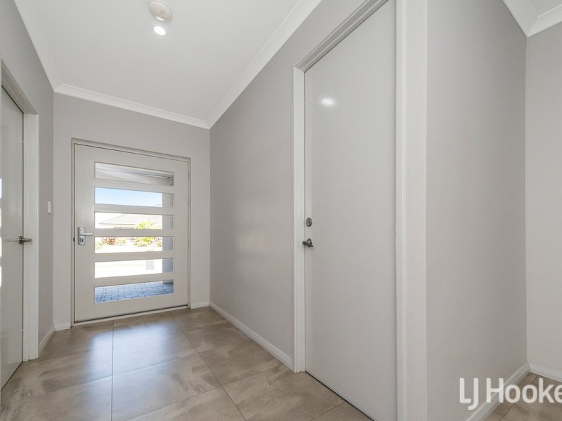 Photo - 35 Hillsborough Avenue, Baldivis WA 6171 - Image 2