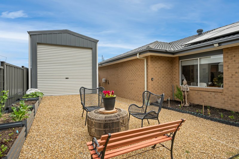 Photo - 35 Houghton Crescent, Eagle Point VIC 3878 - Image 16