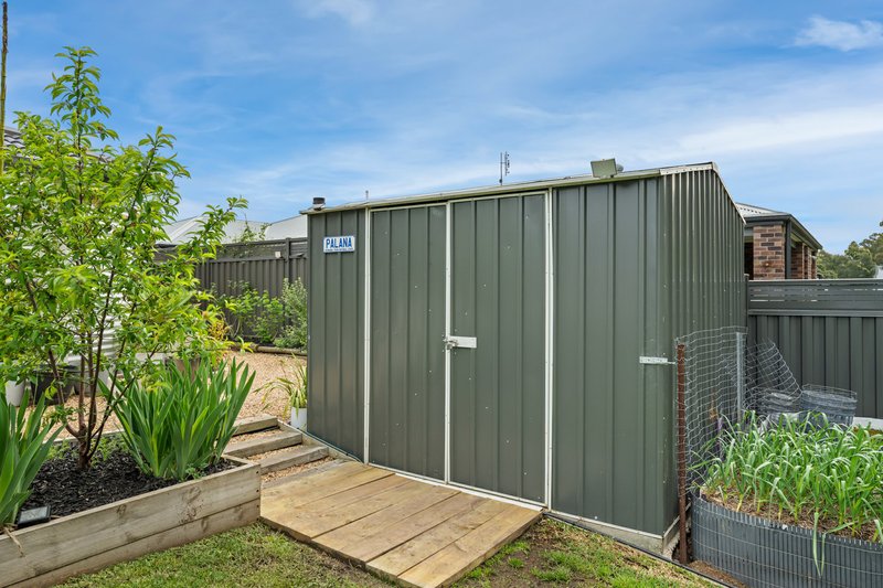 Photo - 35 Houghton Crescent, Eagle Point VIC 3878 - Image 17