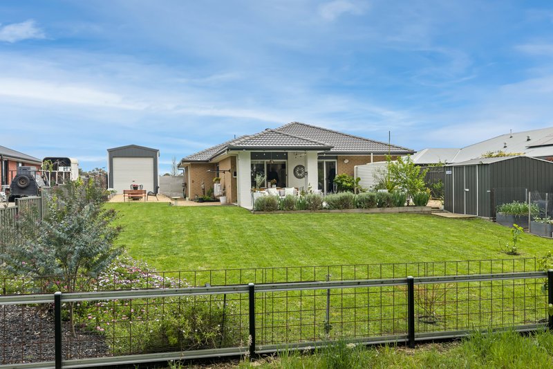 Photo - 35 Houghton Crescent, Eagle Point VIC 3878 - Image 20