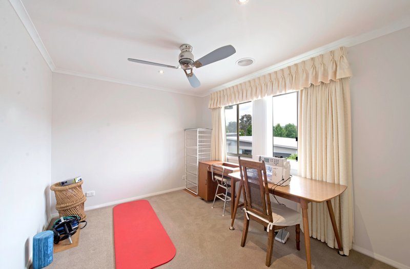 Photo - 35 Hurrell Street, Forde ACT 2914 - Image 12