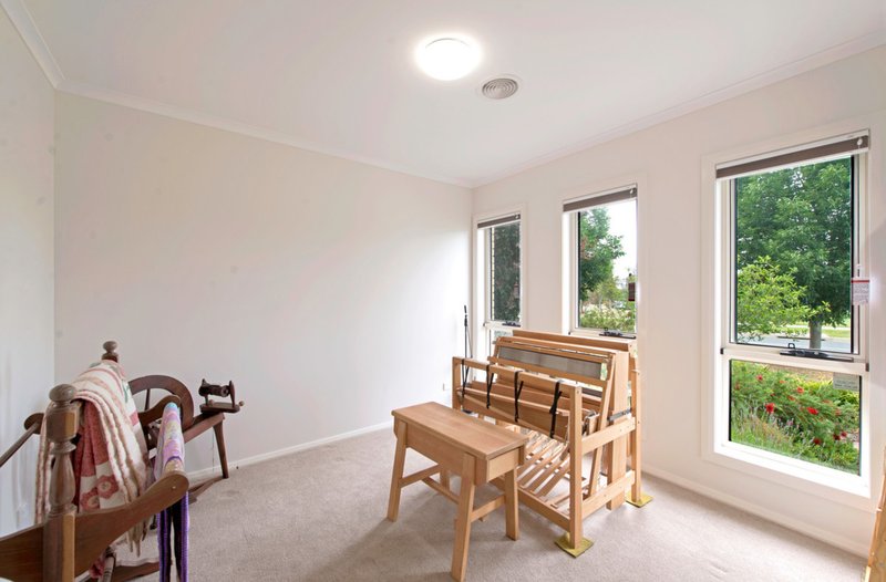 Photo - 35 Hurrell Street, Forde ACT 2914 - Image 13