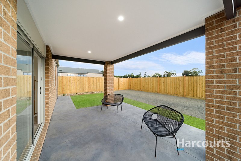 Photo - 35 Illawarra Boulevard, Drouin VIC 3818 - Image 16