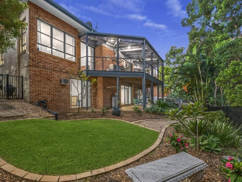 Photo - 35 Ironbark Place, Bridgeman Downs QLD 4035 - Image 4