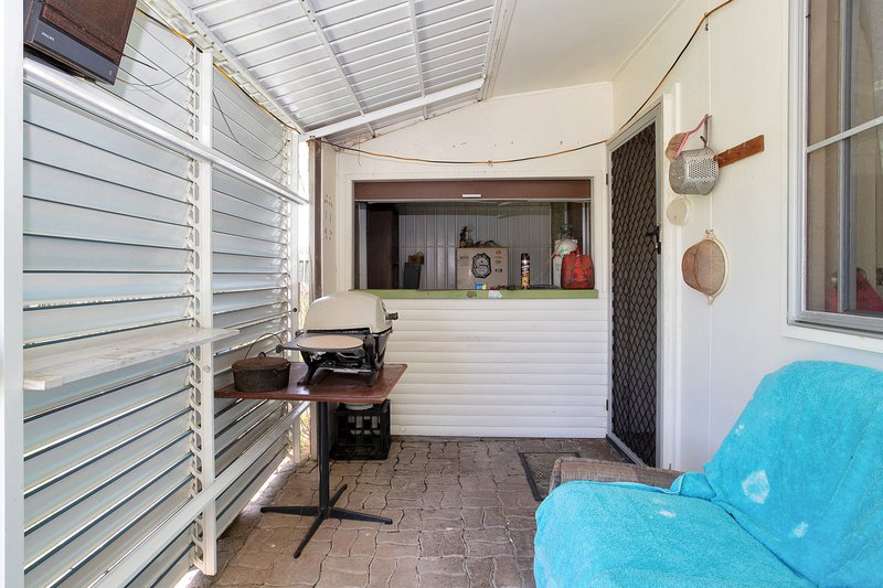 Photo - 35 Irving Street, South Mackay QLD 4740 - Image 12