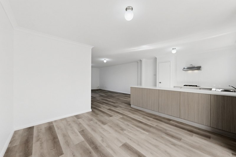 Photo - 3/5 Jamaica Lane, Clarkson WA 6030 - Image 4