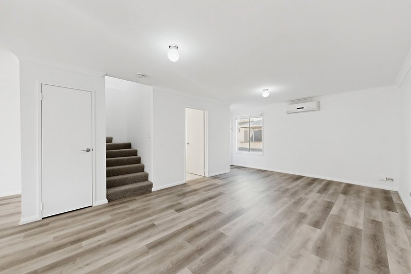 Photo - 3/5 Jamaica Lane, Clarkson WA 6030 - Image 5