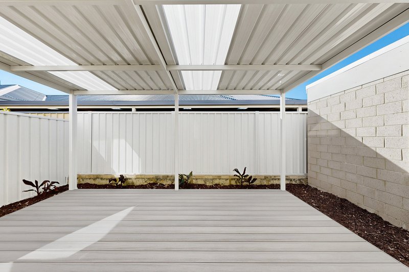 Photo - 3/5 Jamaica Lane, Clarkson WA 6030 - Image 7