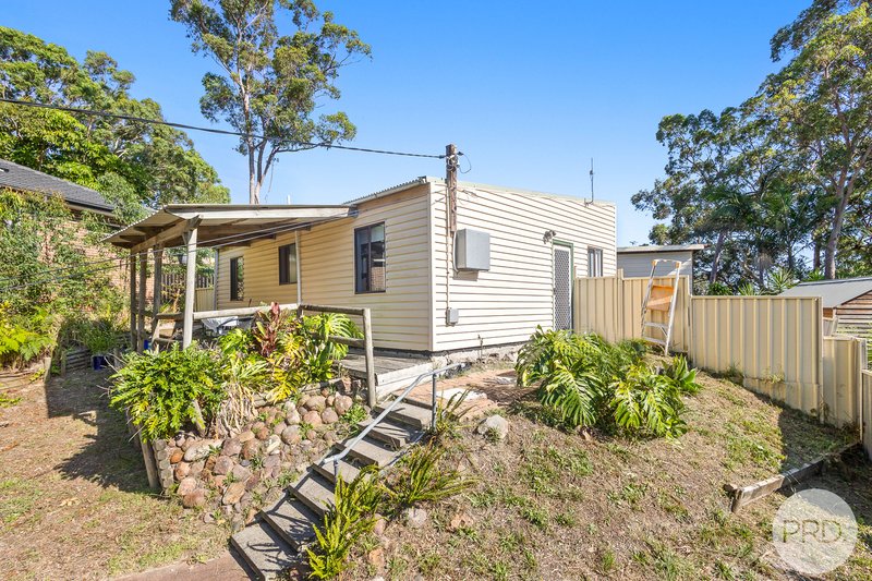 Photo - 35 James Scott Crescent, Lemon Tree Passage NSW 2319 - Image 6