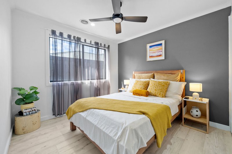Photo - 35 Jarryd Crescent, Berwick VIC 3806 - Image 15