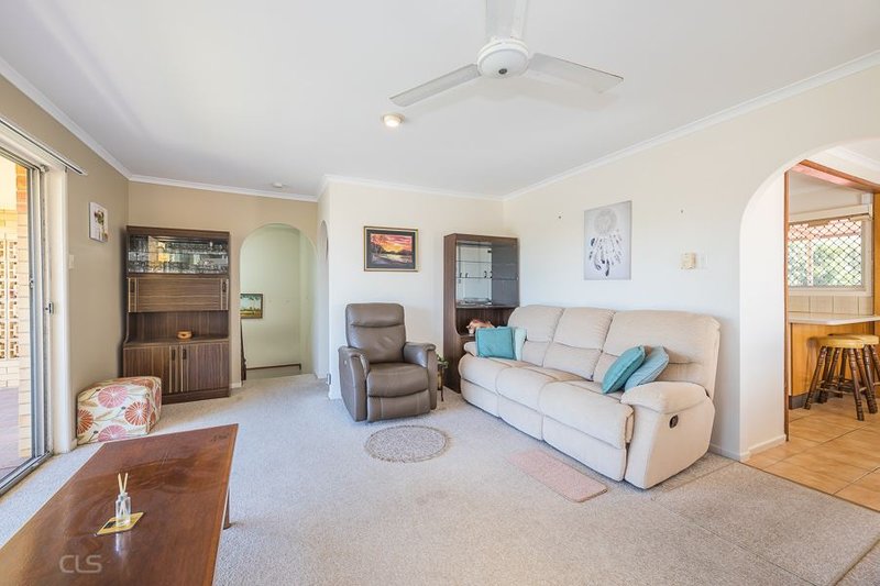 Photo - 35 Kangaroo Ave , Bongaree QLD 4507 - Image 10