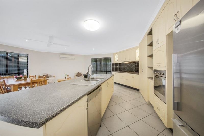 Photo - 35 Katrina Boulevard, New Auckland QLD 4680 - Image 6