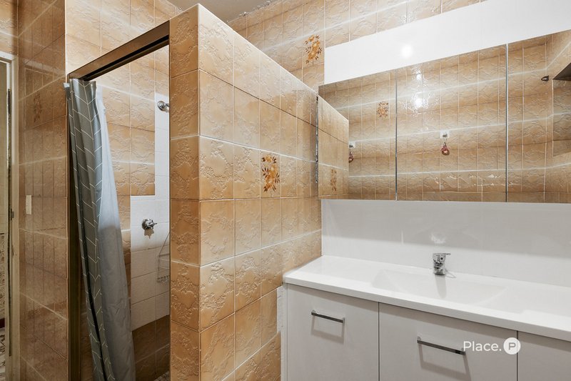 Photo - 35 Kennedy Terrace, East Brisbane QLD 4169 - Image 13