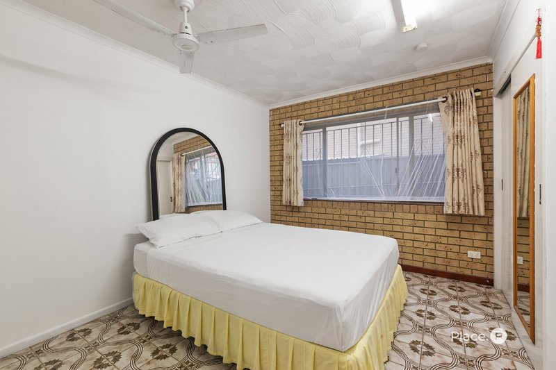 Photo - 35 Kennedy Terrace, East Brisbane QLD 4169 - Image 16