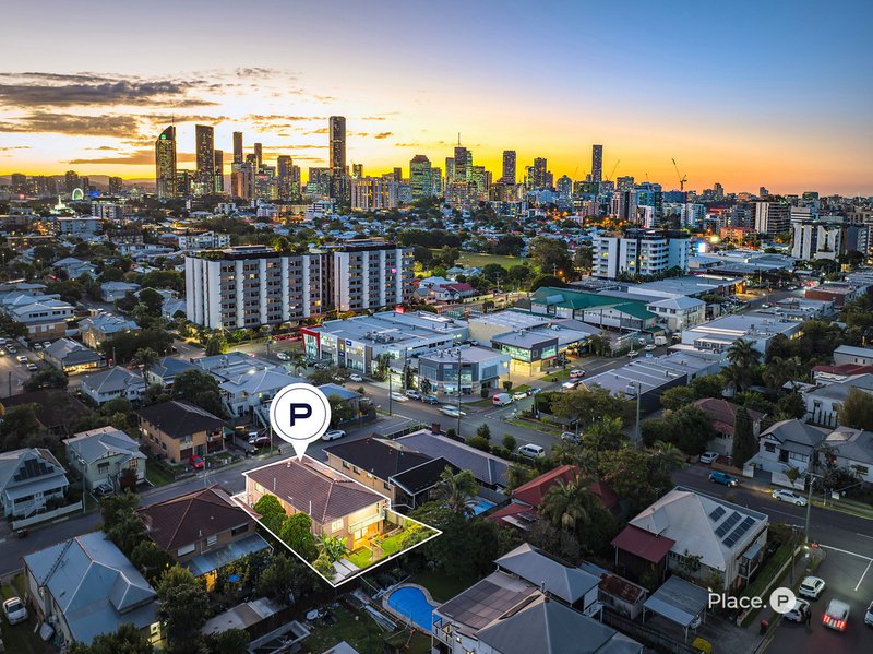 Photo - 35 Kennedy Terrace, East Brisbane QLD 4169 - Image 21