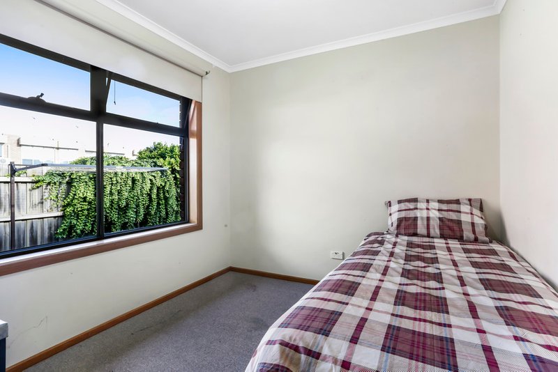 Photo - 3/5 Keys Street, Dandenong VIC 3175 - Image 6