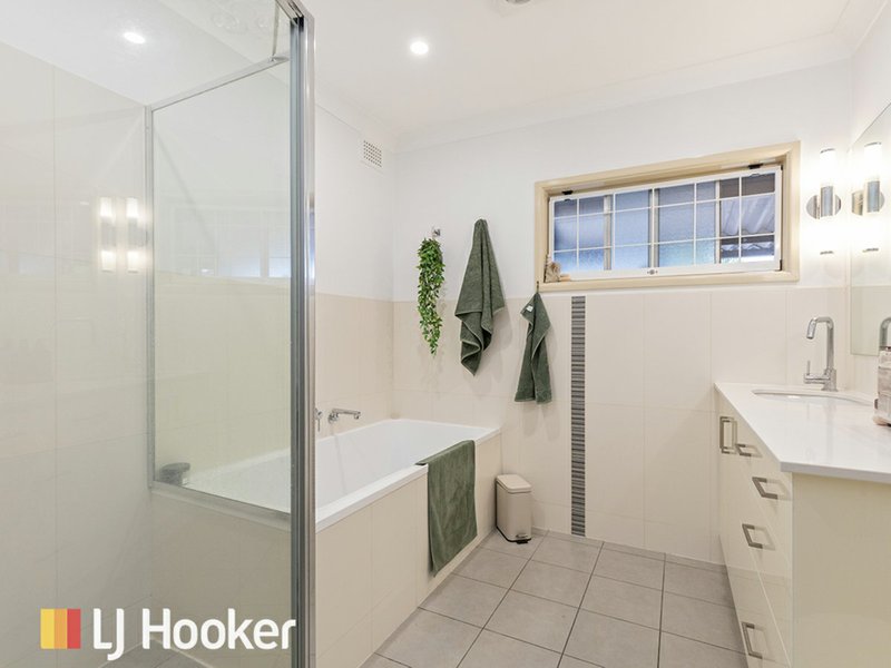 Photo - 35 Kinarra Street, South Tamworth NSW 2340 - Image 5