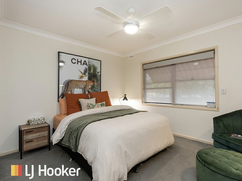 Photo - 35 Kinarra Street, South Tamworth NSW 2340 - Image 6