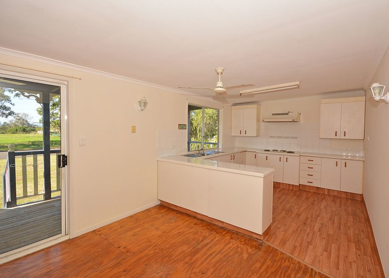 Photo - 35 Kingfisher Drive, River Heads QLD 4655 - Image 11