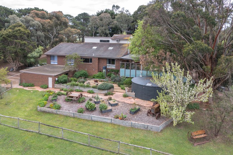 Photo - 35 Kinnear Road, Mickleham VIC 3064 - Image 31