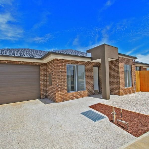 35 Kirkton Drive, Kurunjang VIC 3337