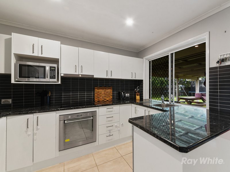 Photo - 35 Kyeema Crescent, Bald Hills QLD 4036 - Image 2