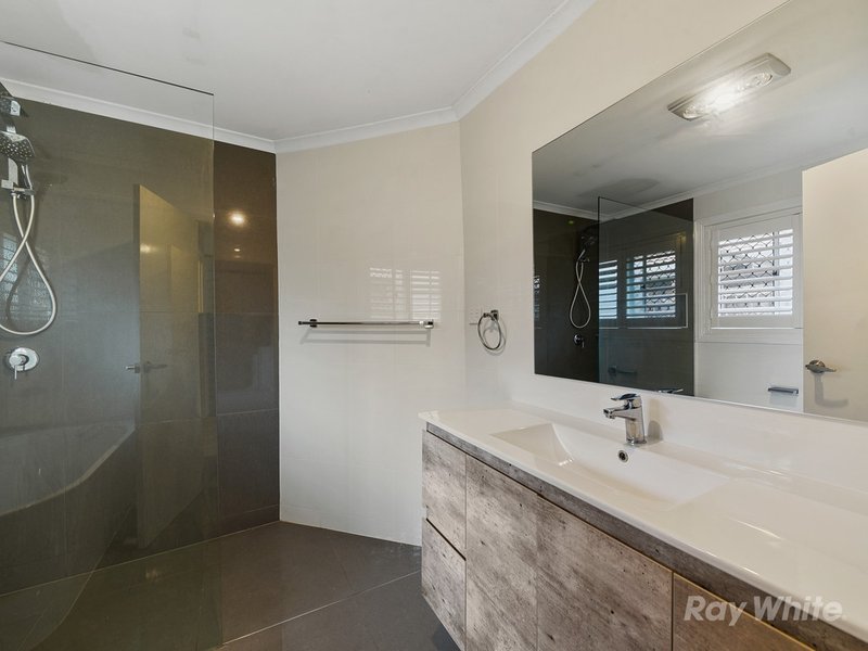 Photo - 35 Kyeema Crescent, Bald Hills QLD 4036 - Image 14