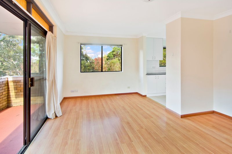 Photo - 3/5 Lachlan Avenue, Macquarie Park NSW 2113 - Image 1