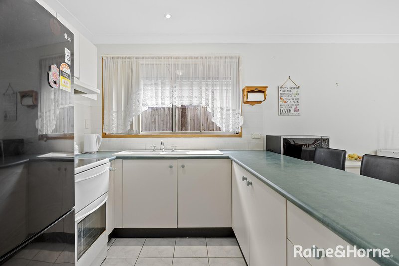 Photo - 35 Lakeside Street, Currans Hill NSW 2567 - Image 7