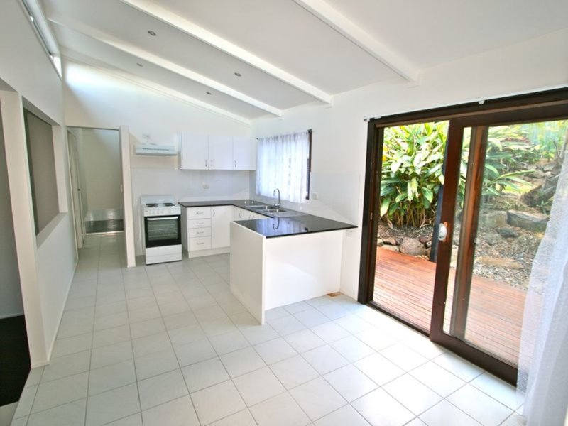 Photo - 35 Lalina Avenue, Tweed Heads NSW 2485 - Image 5