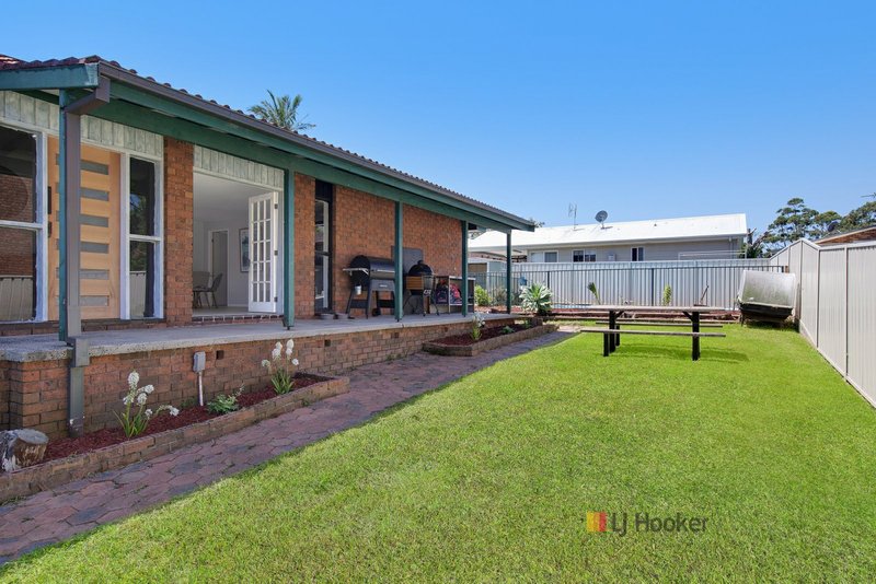 Photo - 35 Lauren Avenue, Lake Munmorah NSW 2259 - Image 15