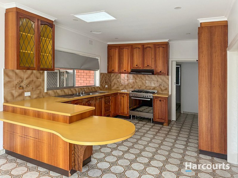 Photo - 35 Lawley Street, Reservoir VIC 3073 - Image 3